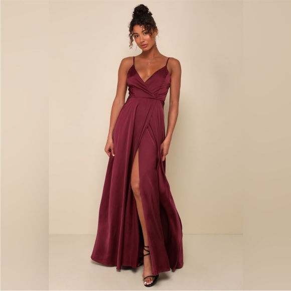 Lulus Ode To Love Burgundy Satin Maxi Dress Slit Formal Bridesmaid Small NWT - Picture 2 of 8